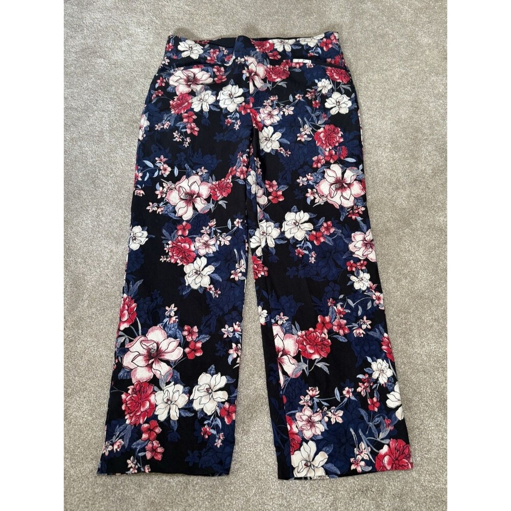 Chico’s Size 2.5 women's size 14 Perfect Stretch Pull On Floral Pant ankle